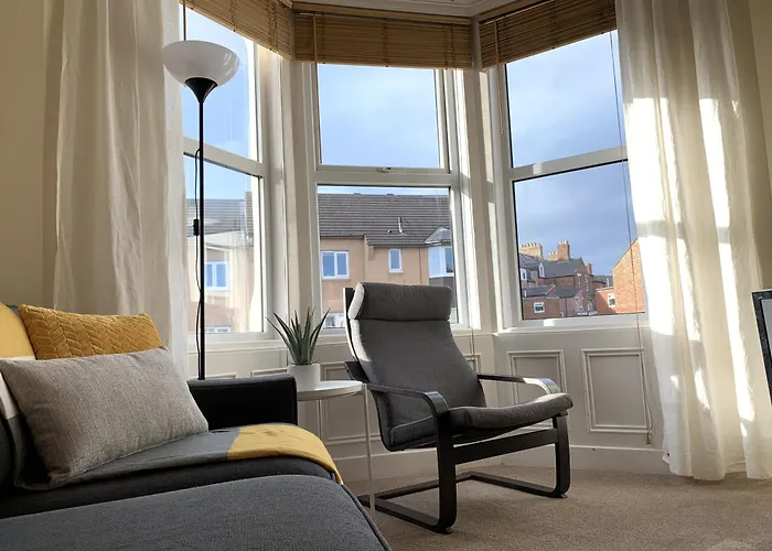 8 Margaret Road, Whitley Bay