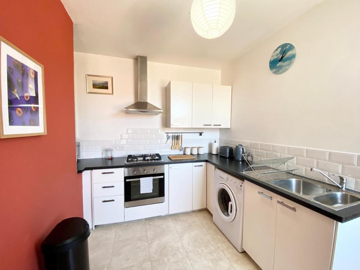 8 Margaret Road, *